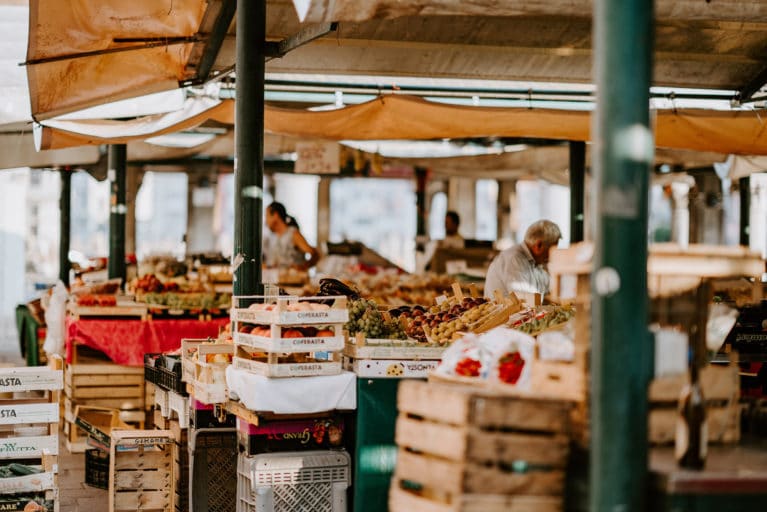 Ferias y mercados